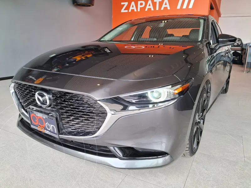 Foto Mazda 3 Sedan Signature usado (2022) color Gris precio $409,000