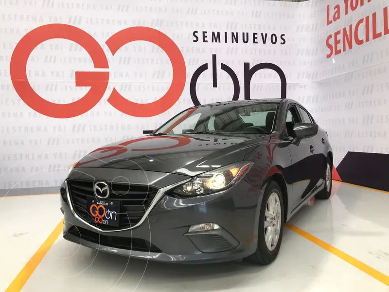 Foto Mazda 3 Sedan i Touring usado (2016) color plateado precio $199,000