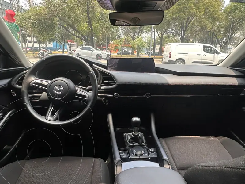 mazda 3-sedan