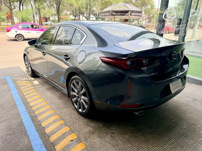 mazda 3-sedan