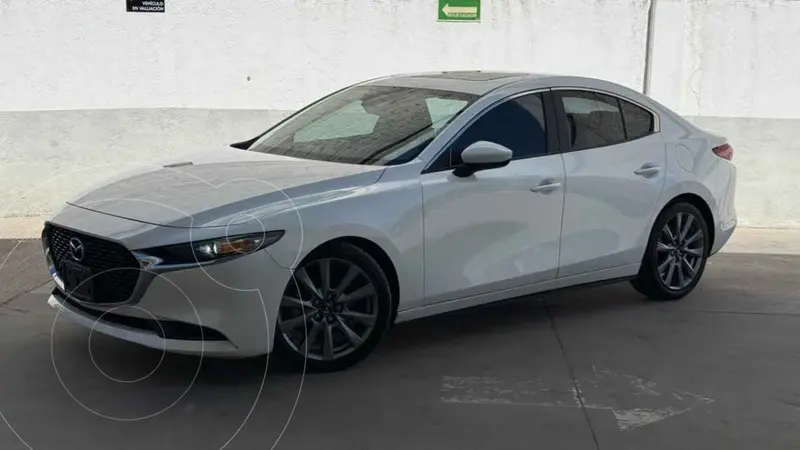Foto Mazda 3 Sedan i Sport usado (2024) color Blanco precio $389,000