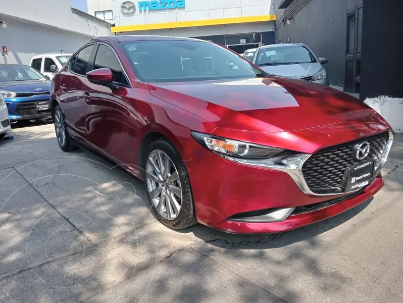 Foto Mazda 3 Sedan i Sport usado (2019) color Rojo financiado en mensualidades(enganche $62,640 mensualidades desde $7,236)