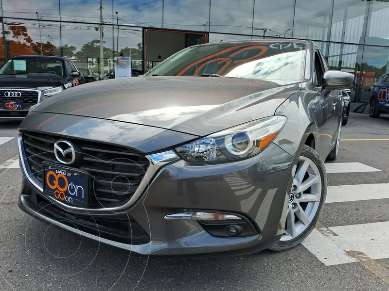 Foto Mazda 3 Sedan i Touring usado (2018) color Gris financiado en mensualidades(enganche $78,750 mensualidades desde $4,568)