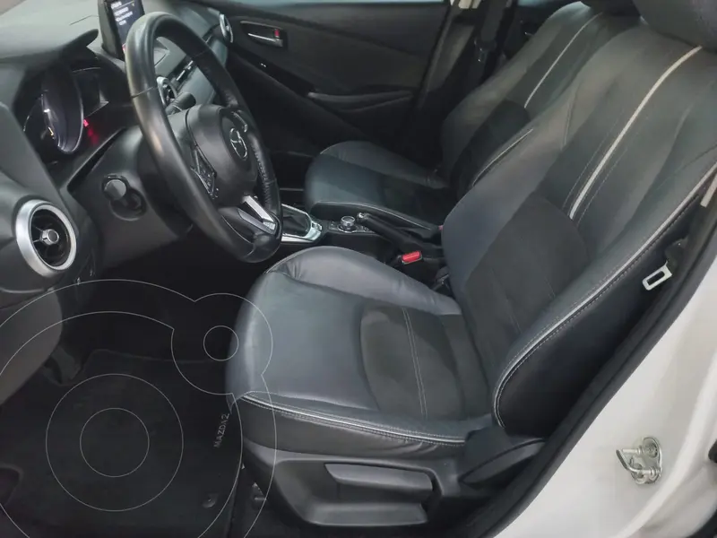 mazda 3-sedan