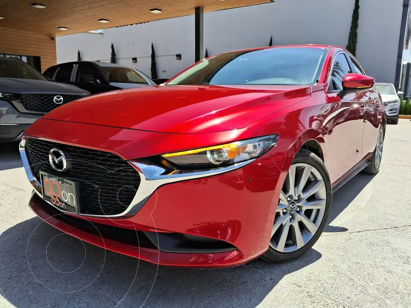 Foto Mazda 3 Sedan i Grand Touring Aut usado (2021) color Rojo financiado en mensualidades(enganche $95,000 mensualidades desde $5,510)