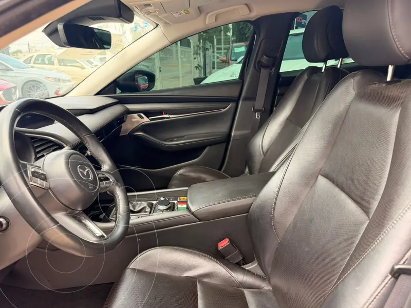 mazda 3-sedan