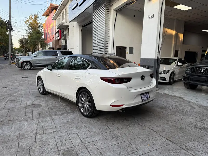 mazda 3-sedan