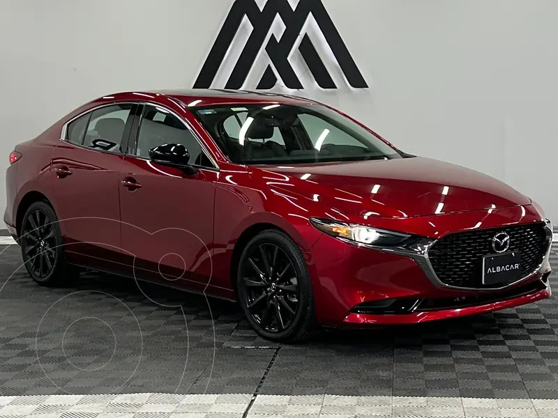 Foto Mazda 3 Sedan Signature usado (2022) color Blanco precio $359,999