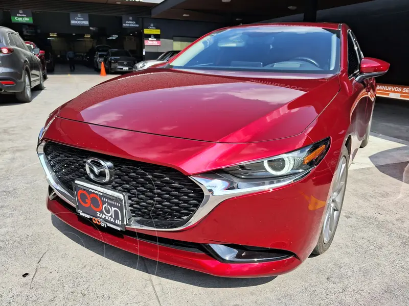 Foto Mazda 3 Sedan i Grand Touring Aut usado (2024) color Rojo financiado en mensualidades(enganche $107,638 mensualidades desde $8,231)