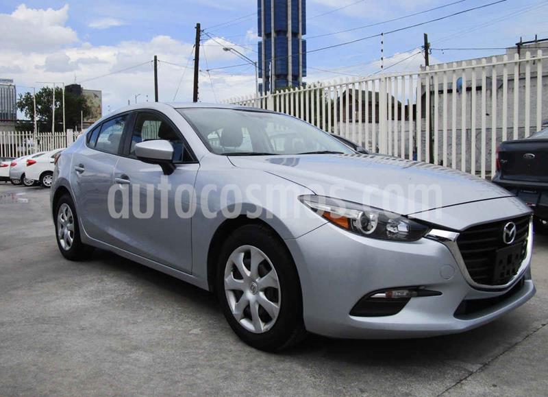Mazda 3 Sedan s usado (2017) color Plata precio $204,990