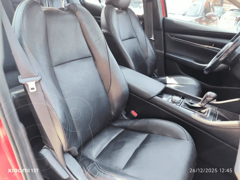 mazda 3-sedan