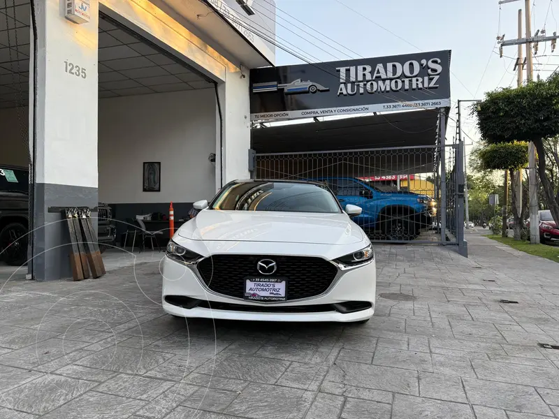 mazda 3-sedan