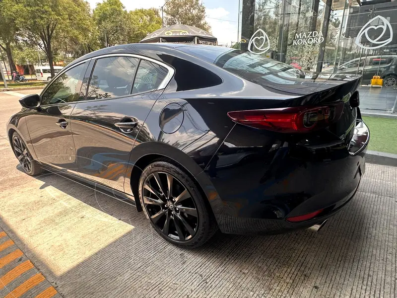 mazda 3-sedan