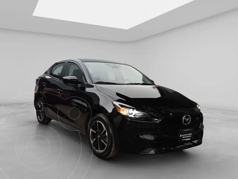 Foto Mazda 3 Sedan Signature usado (2025) color Negro precio $375,000