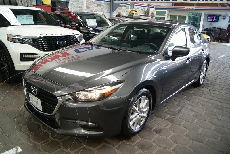 Foto Mazda 3 Sedan i Touring Aut usado (2018) color Gris precio $225,000