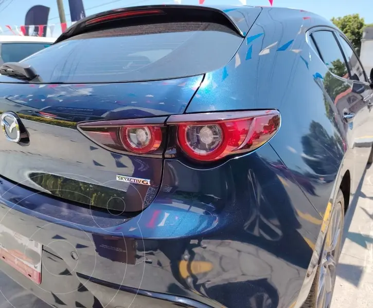 mazda 3-sedan
