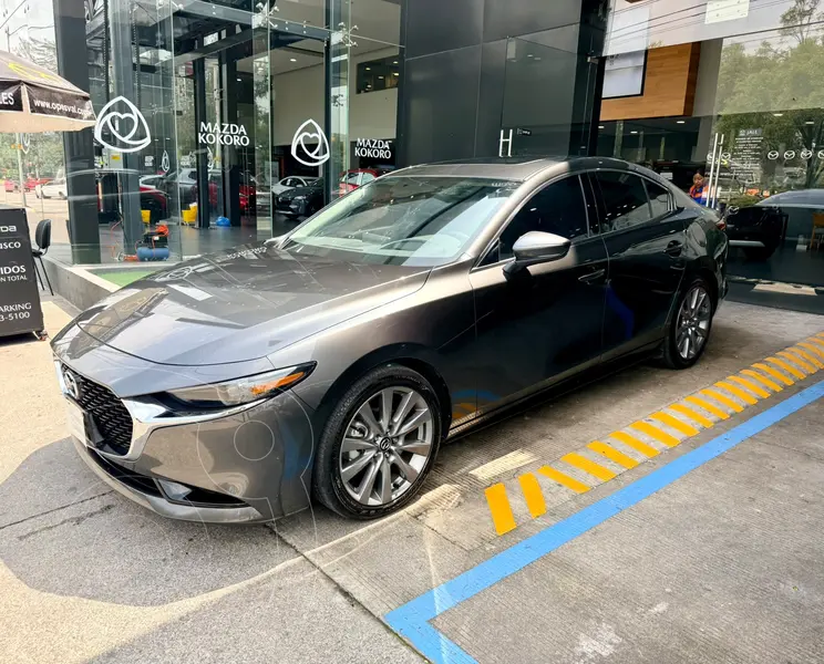 Foto Mazda 3 Sedan i Grand Touring Aut usado (2025) color Gris Titanio precio $417,000