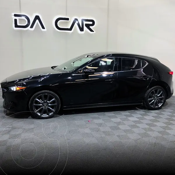 mazda 3-sedan