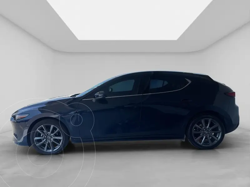 mazda 3-sedan
