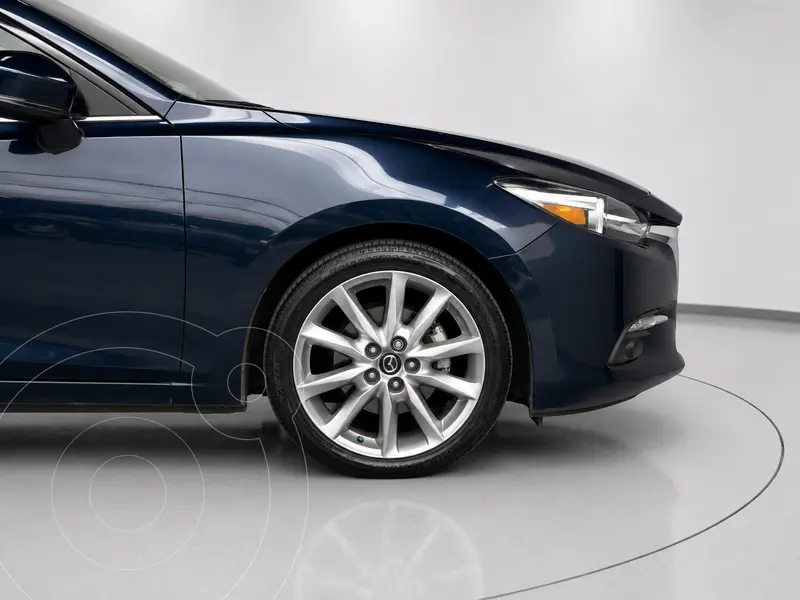 mazda 3-sedan