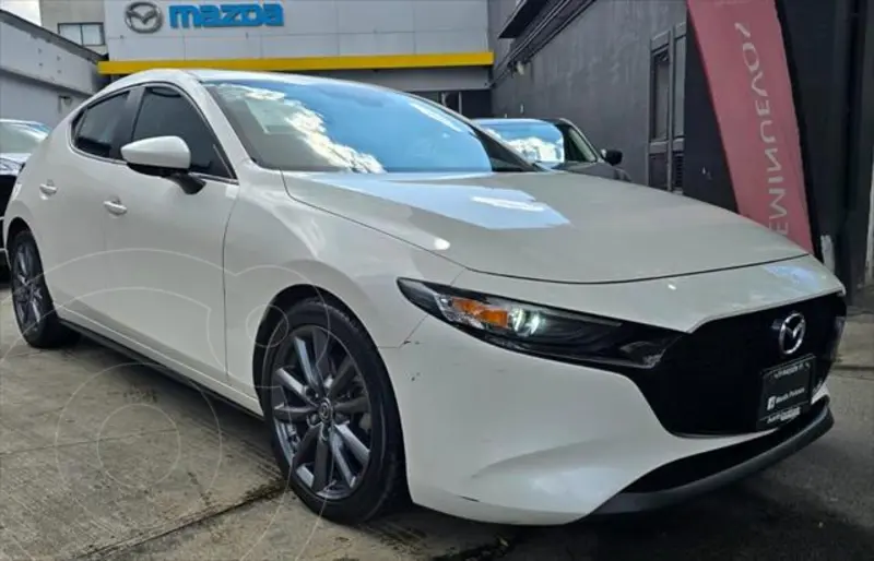 Foto Mazda 3 Sedan i Grand Touring Aut usado (2021) color Blanco precio $365,000