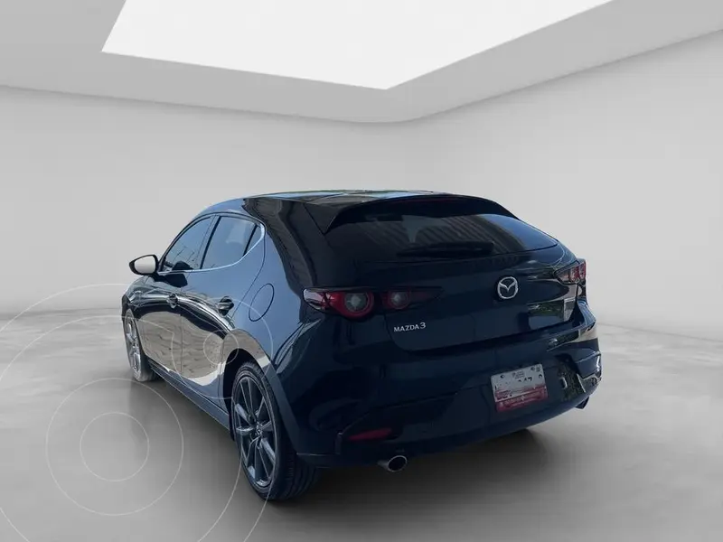 mazda 3-sedan