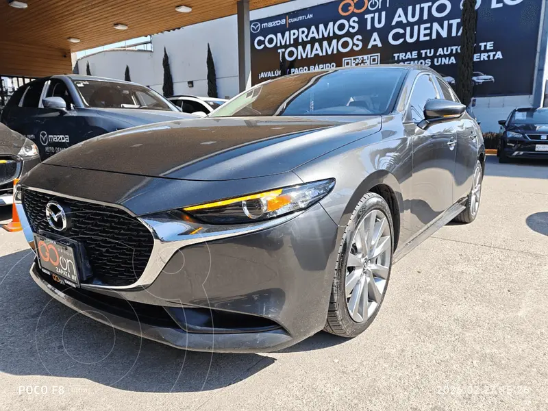Foto Mazda 3 Sedan I SPORT usado (2021) color MAZGGRIS TITANIO precio $310,000