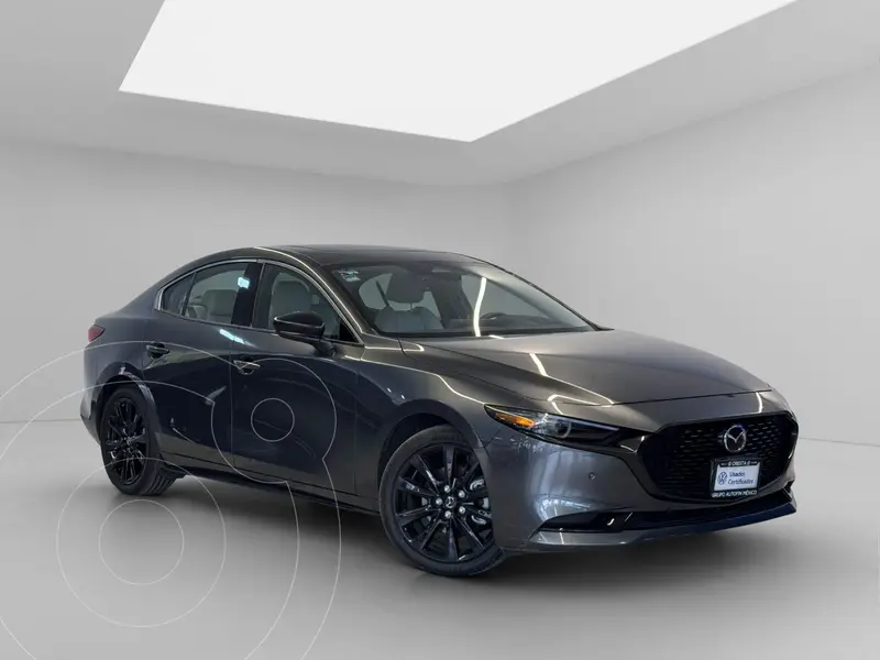 Foto Mazda 3 Sedan Signature usado (2025) color Gris precio $449,900