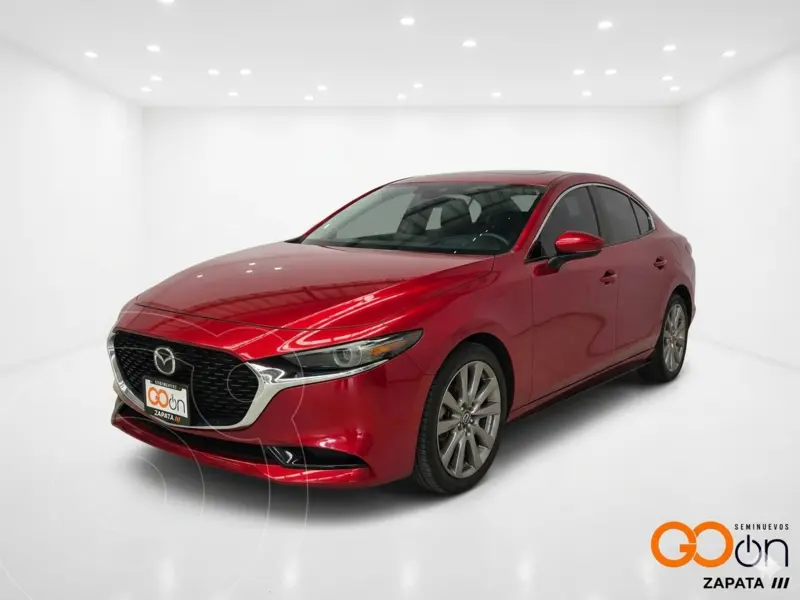 Foto Mazda 3 Sedan i Grand Touring Aut usado (2024) color MAZVROJO BRILLANTE precio $389,000