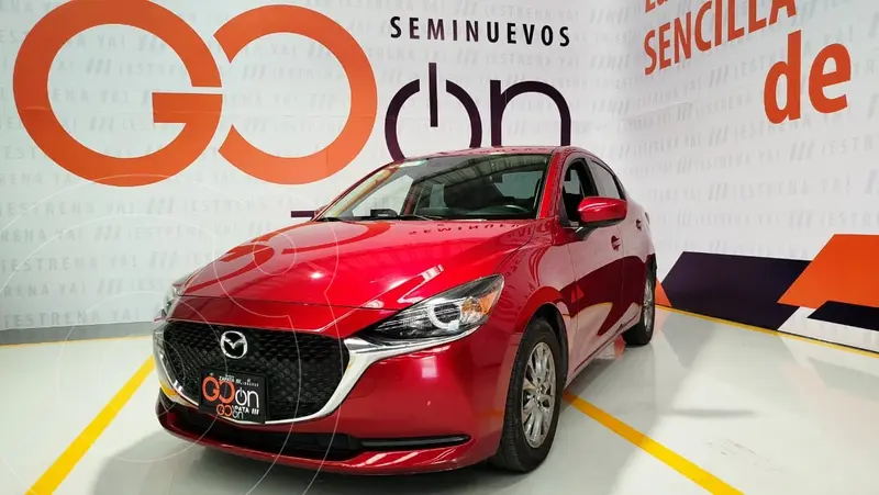 Foto Mazda 3 Sedan i Sport usado (2023) color Rojo financiado en mensualidades(enganche $73,302 mensualidades desde $5,605)