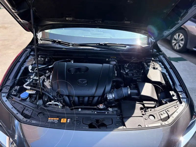 mazda 3-sedan