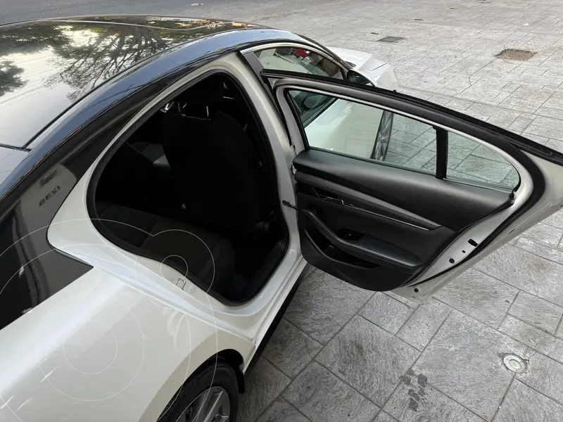 mazda 3-sedan