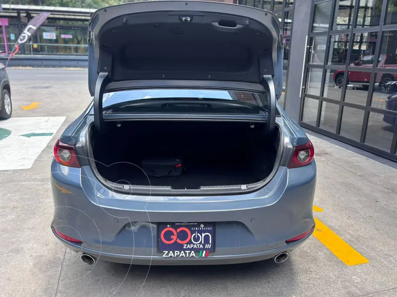 mazda 3-sedan