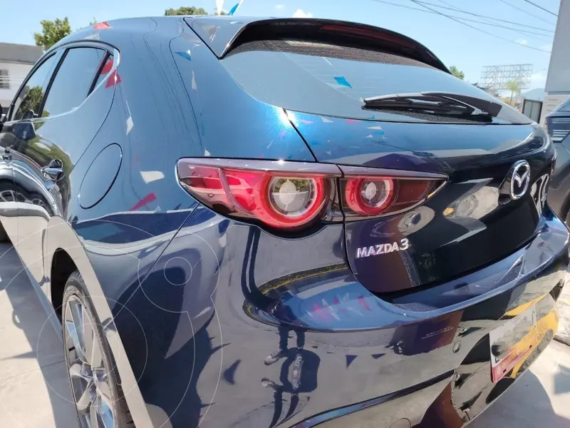 mazda 3-sedan