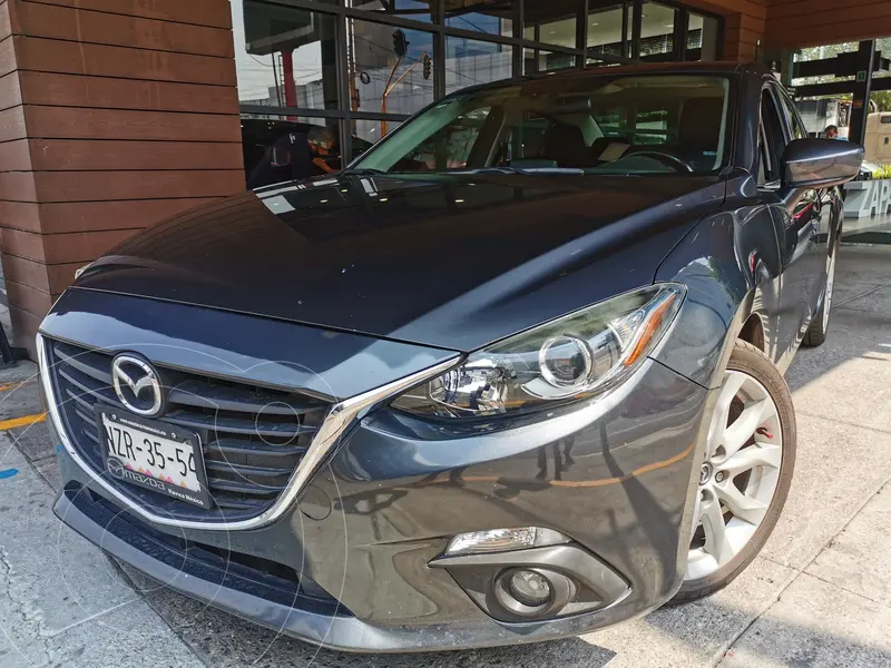 Mazda 3 Sedán s Aut usado (2016) color Gris Meteoro precio $270,000