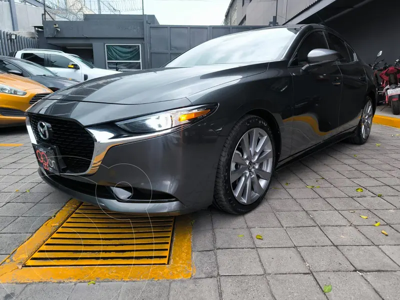 Foto Mazda 3 Sedan i Grand Touring Aut usado (2023) color Gris financiado en mensualidades(enganche $111,725 mensualidades desde $8,544)