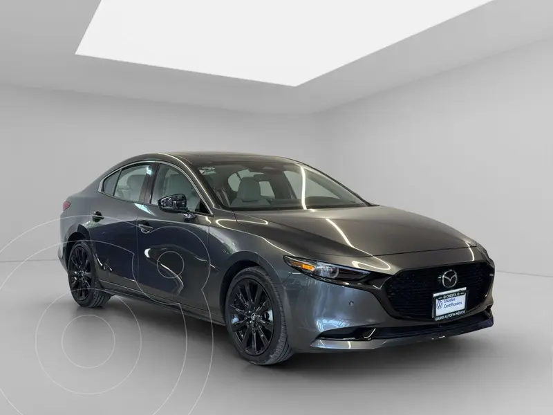 Foto Mazda 3 Sedan Signature usado (2025) color Gris precio $449,900