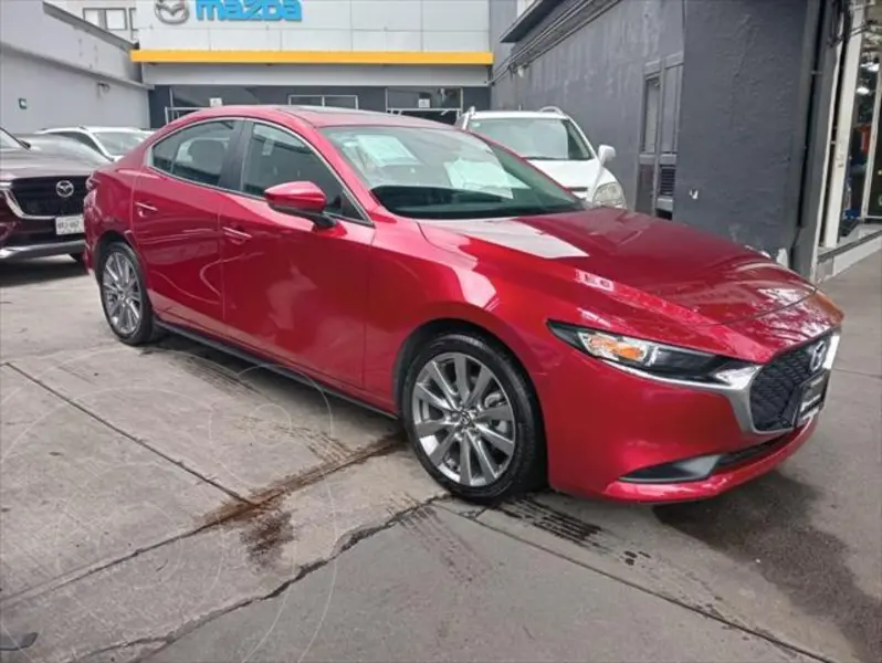 Foto Mazda 3 Sedan i Sport usado (2024) color Rojo precio $410,000