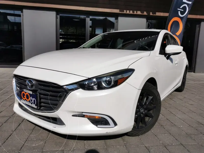 Foto Mazda 3 Sedan i Touring Aut usado (2017) color Blanco precio $255,000