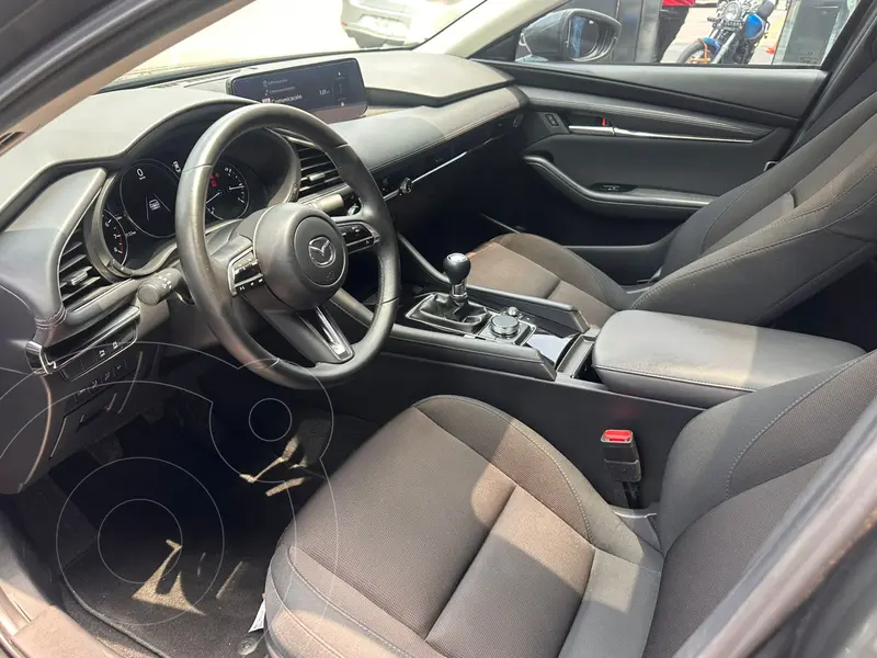 mazda 3-sedan
