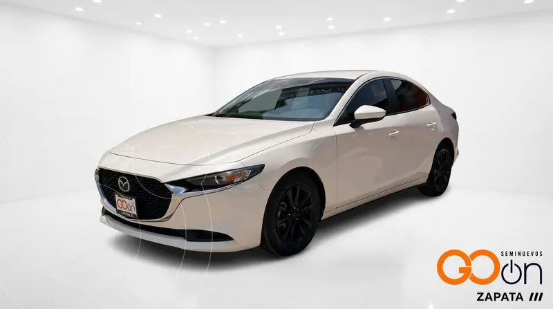 Foto Mazda 3 Sedan I usado (2021) color MAIBLANCO APERLADO precio $280,000