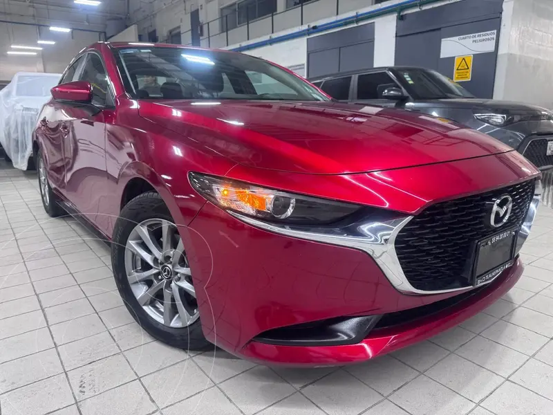 Foto Mazda 3 Sedan i usado (2023) color Rojo financiado en mensualidades(enganche $131,670 mensualidades desde $5,657)
