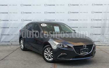 foto Mazda 3 Sedan i Touring usado (2016) color Gris Meteoro precio $220,000