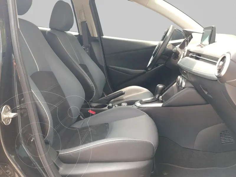 mazda 3-sedan