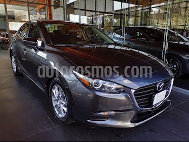 Foto Mazda 3 Sedan i Touring usado (2018) color Gris Titanio precio $245,000