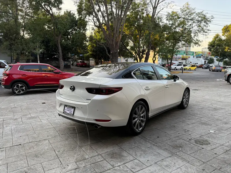 mazda 3-sedan