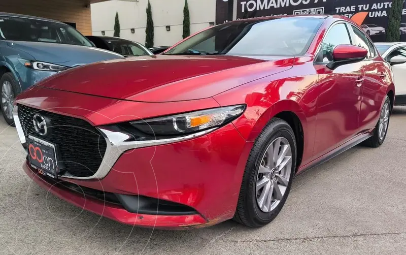 Foto Mazda 3 Sedan i Sport usado (2020) color Rojo precio $299,000