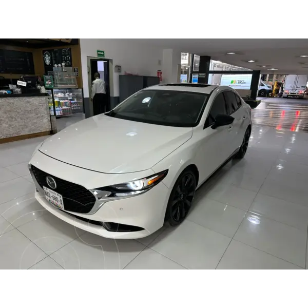 Foto Mazda 3 Sedan Signature usado (2024) color Blanco precio $425,000