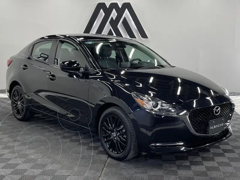 Foto Mazda 3 Sedan Carbon Edition usado (2023) color Blanco precio $309,999