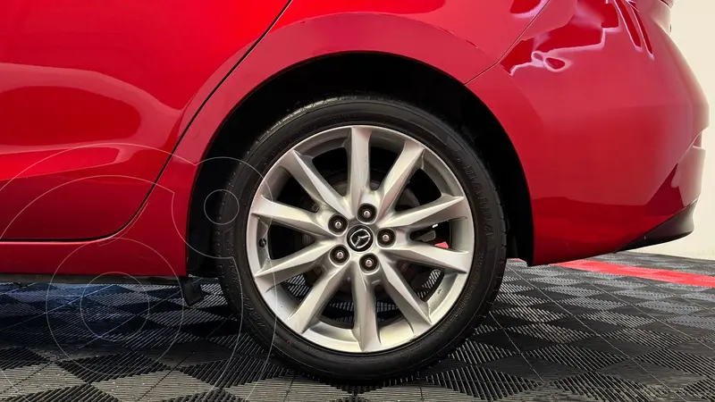 mazda 3-sedan